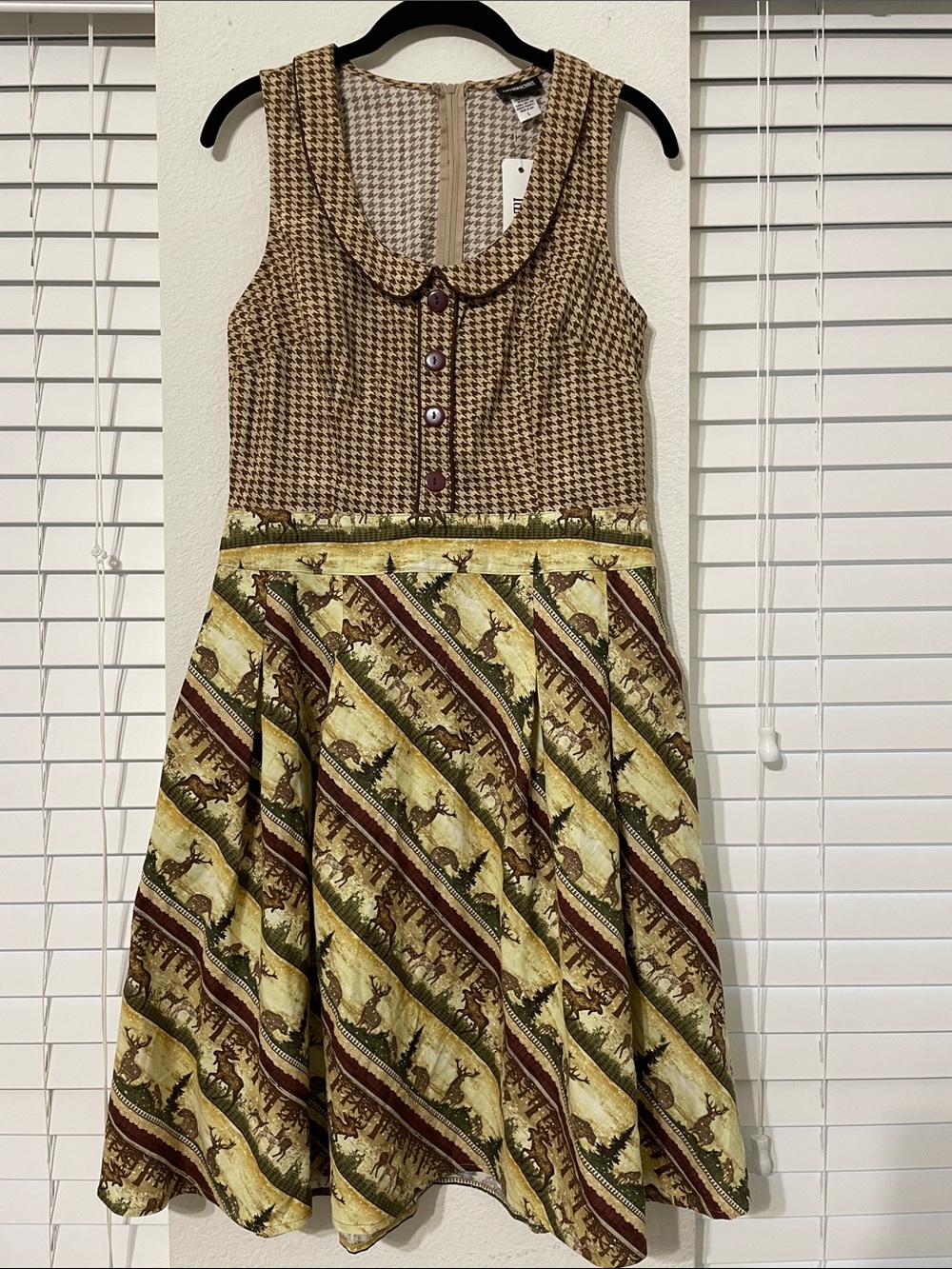 Retrolicious Elizabeth Dress Woodland Sunset Houndstooth Deer Size L NWT